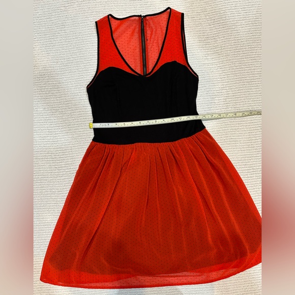Eric & Lani dress, Size M. Red sheer with tiny black polka dots. EUC. - Picture 8 of 12